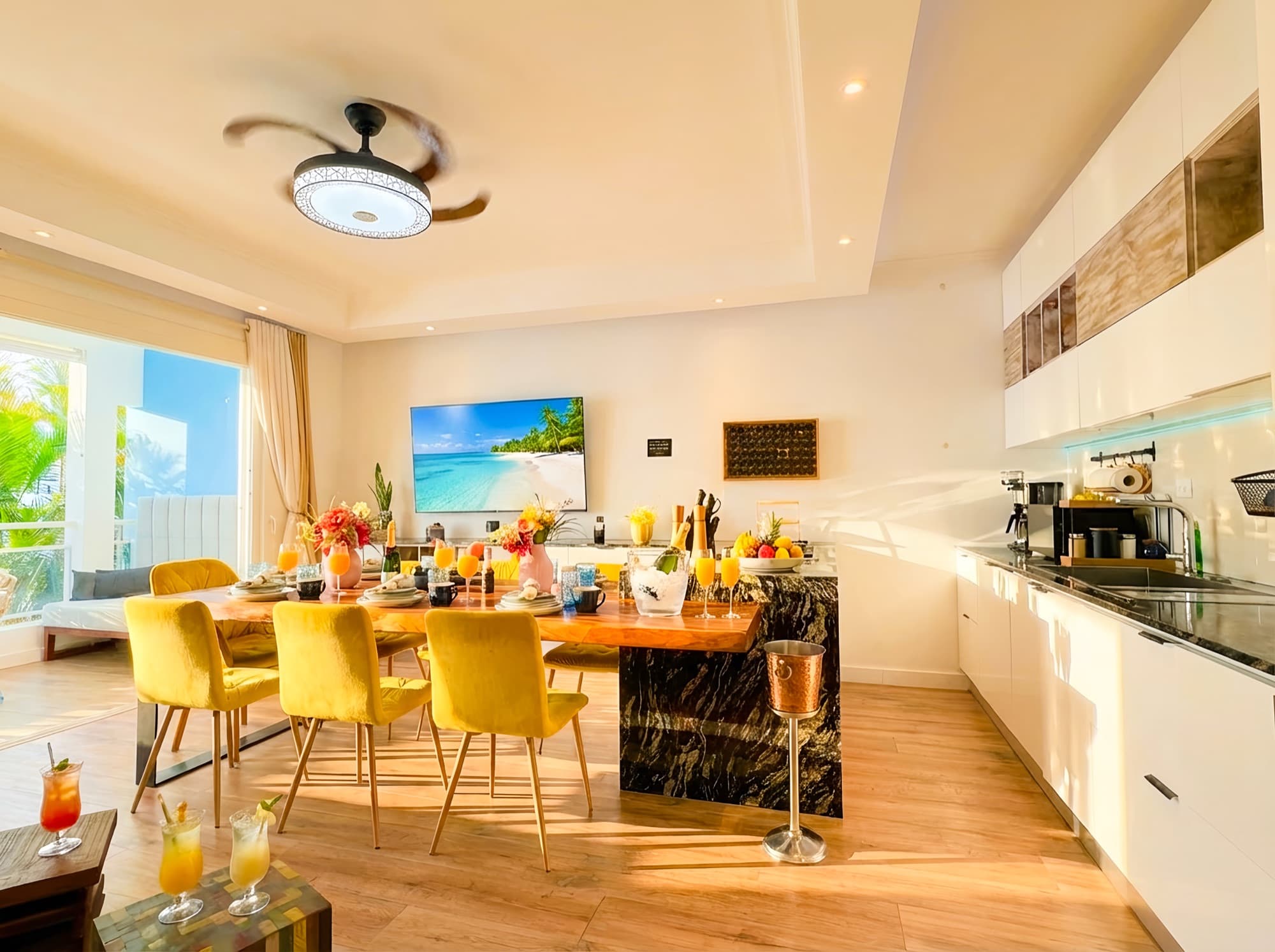 Villa Bella living room and open-plan kitchen, Bayahibe