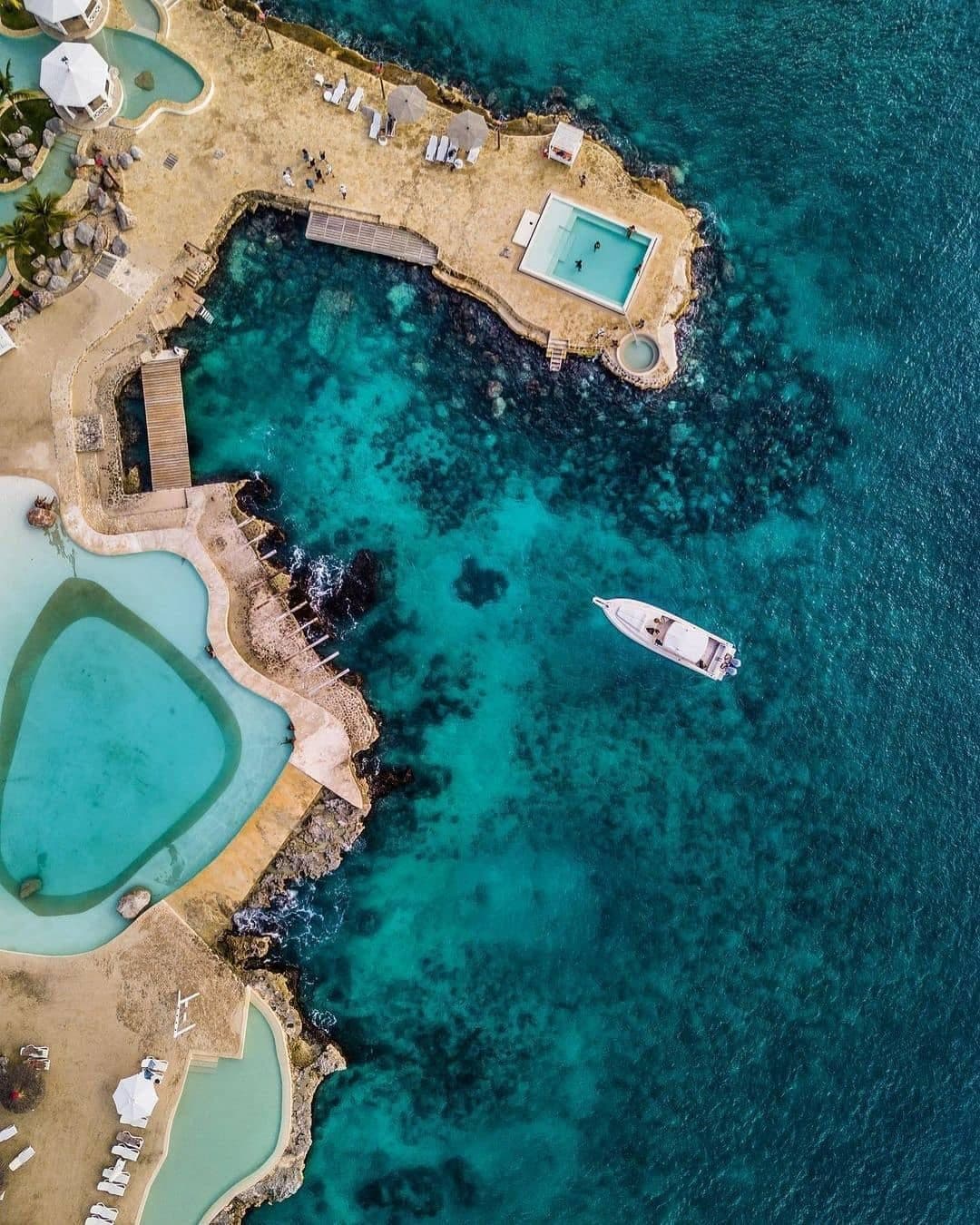 Tracadero Beach Club